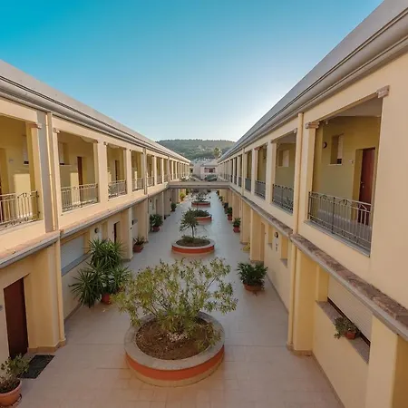 Διαμέρισμα Le Fontane With Shared Pool